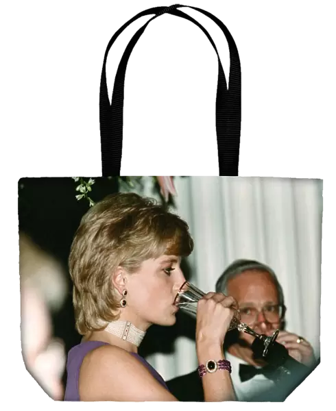 PRINCESS DIANA DURING A CHARITY BASH DURING HER VISIT TO CHICAGO - JUNE 1996