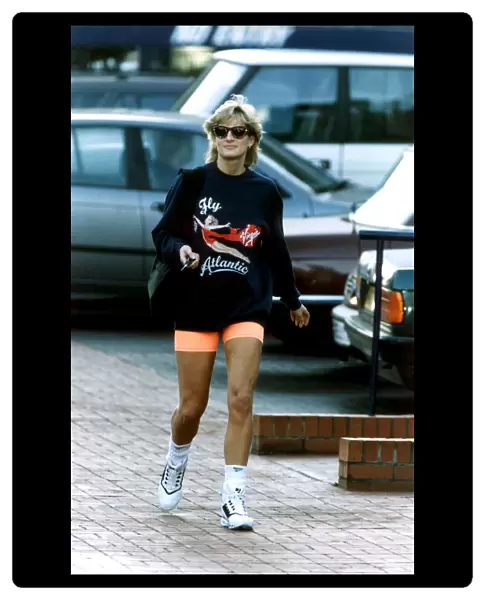 PRINCESS DIANA WALKS TOWARDS HER CAR AFTER LEAVING THE CHELSEA HARBOUR FITNESS CLUB