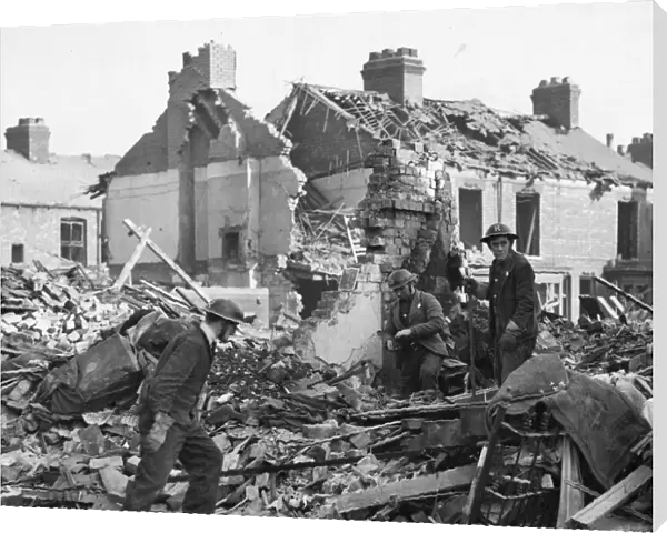 De La Pole Avenue in Hull, Yorkshire, during the blitz of World War Two