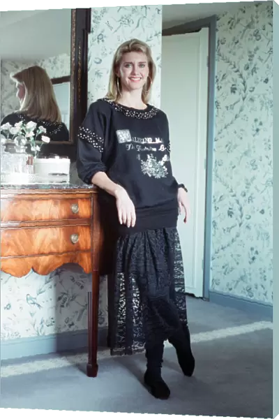 Actress Olivia Newton John. 9th September 1988