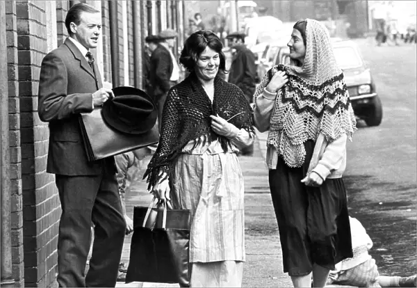 Actor James Bolam and cast in Joan Street, Wallsend, begin filming the television series