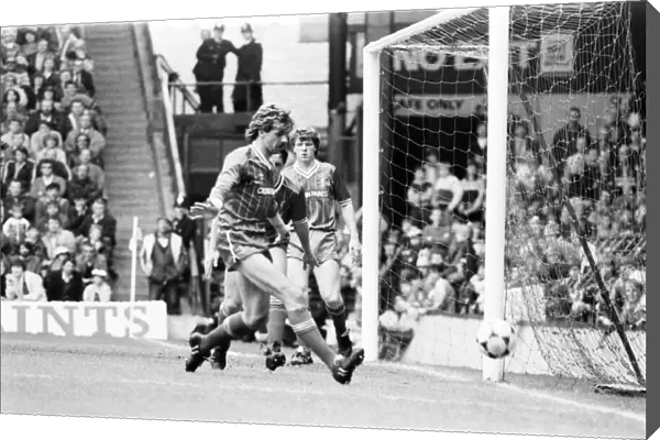 Liverpool v. Aston Villa. May 1985 MF21-05-015 The final score was a two one