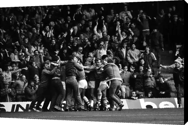Liverpool v. Everton. October 1984 MF18-04-108 The final score was a one nil