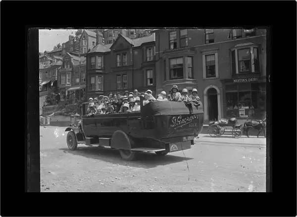 Childrens outing in Charabanc, Buller Quay, East Looe