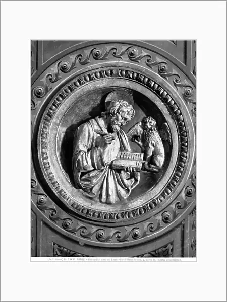 St. Mark the Evangelist. Glazed earthenware tondo of the Della Robbia School, in the Cappella Tolosa of the church of Sant'Anna dei Lombardi, Naples