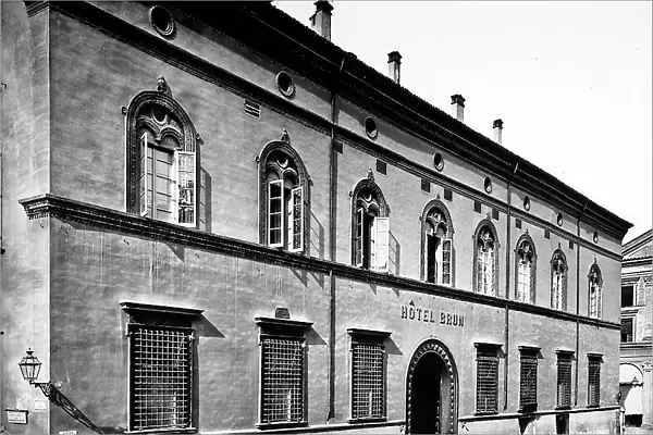 Faade of the Albergo Brun in Bologna. The Palace was first owned by the Romanzi Family, later by the Malvasia