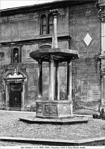 An ancient well in Piazza del Mercato Vecchio, Udine