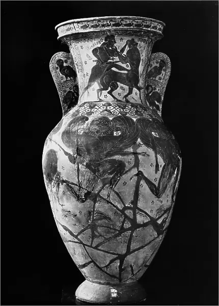 Attic amphora with representations of Hercules, Centaur and Gorgon. National Archaeological Museum, Athens