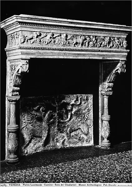 Fireplace, marble, Lombardo Pietro (1434 ca.-1515), Sala dei Gladiatori, National Archaeological Museum, Venice