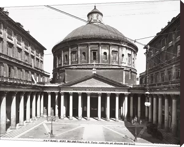 Faade of the church of San Carlo al Corso in Milan. It was built on the model of the Roman Pantheon