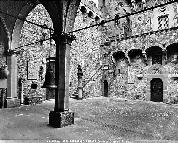 Courtyard of the castle of Vincigliata, Fiesole