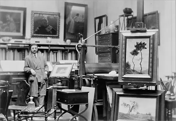 The painter Guido Spadolini (1889-1944) in his studio
