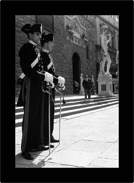 Carabinieri in Piazza della Signoria in Florence