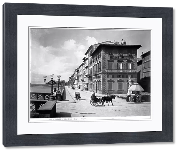 Hotel Bristol on lung'Arno Vespucci in Florence