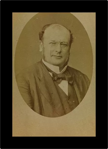 Portrait of a man, carte de visite; the support contains the indication: Gatineau