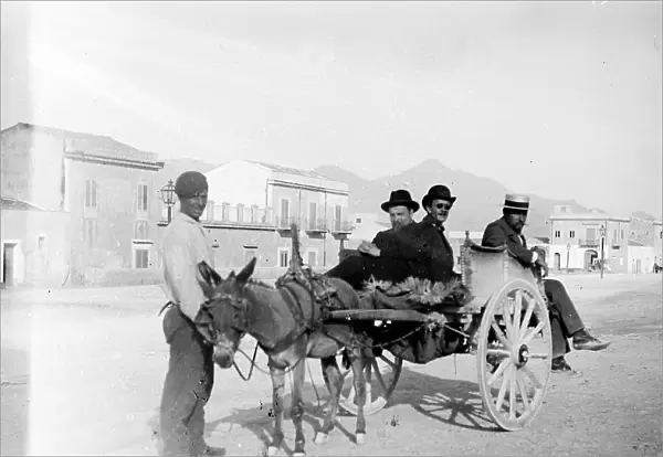 Men on a Sicilian cart, Sferracavallo