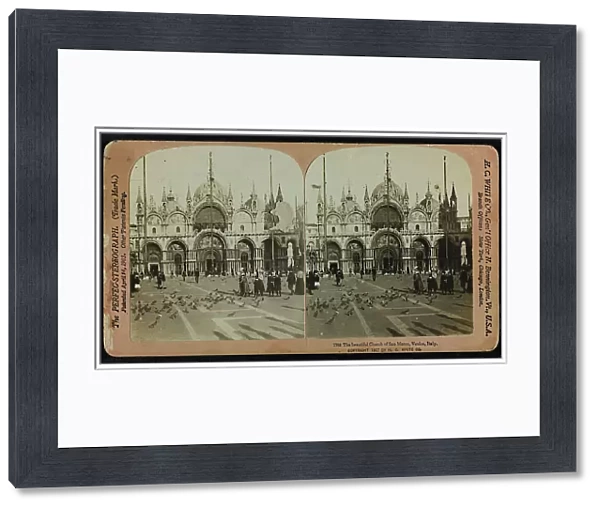 Animated view of Piazza San Marco in Venice with the faade of the Basilica; Stereoscopic photography