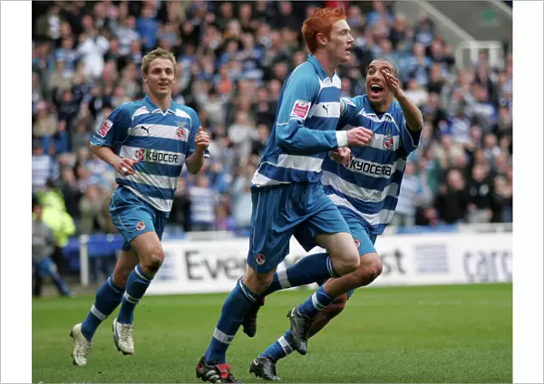 Reading players celebrating 1-0 against QPR