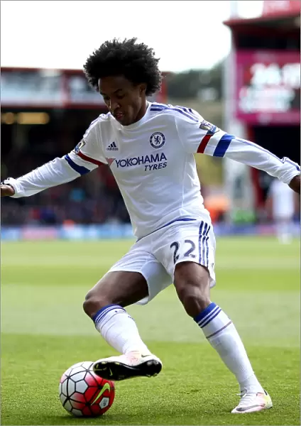 Willian in Action: Chelsea vs. Bournemouth at Vitality Stadium (April 2016)