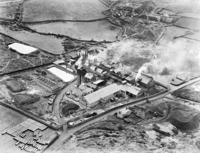 Framed Print : Print of Cornish tin smelting works, Redruth, Cornwall Framed Print : Print of Cornish tin smelting works, Redruth, Cornwall