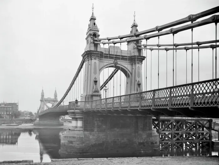Framed Print : Hammersmith Bridge Print, 1895 Framed Print : Hammersmith Bridge Print, 1895