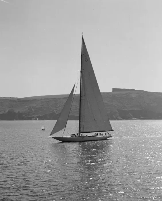 Framed Print : J Class Yacht Endeavour Print, 1934 Cowes Framed Print : J Class Yacht Endeavour Print, 1934 Cowes