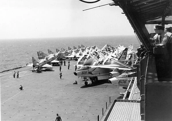 Aircraft on the deck of the USS Independence