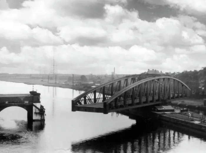 Framed Print : Barton Swing Bridge Print, 1893