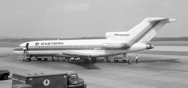 Boeing 727-25 N8122N