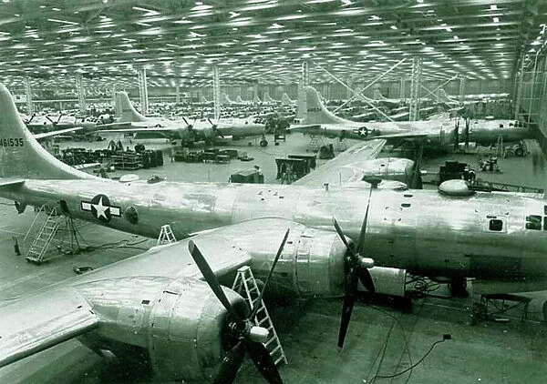 Boeing B-29 production at Air Force Factory 56 or Boein