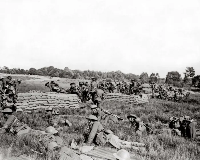 Framed Print : British Troops on Training Exercise Print, circa 1916 Framed Print : British Troops on Training Exercise Print, circa 1916