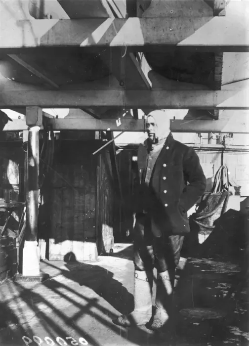 Framed Print : Captain Robert Falcon Scott Print, Terra Nova Expedition Framed Print : Captain Robert Falcon Scott Print, Terra Nova Expedition