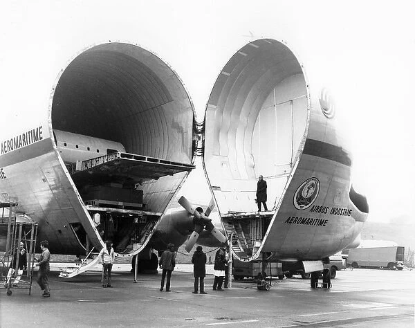 A Concorde centre section stowed on an Airbus Super Guppy