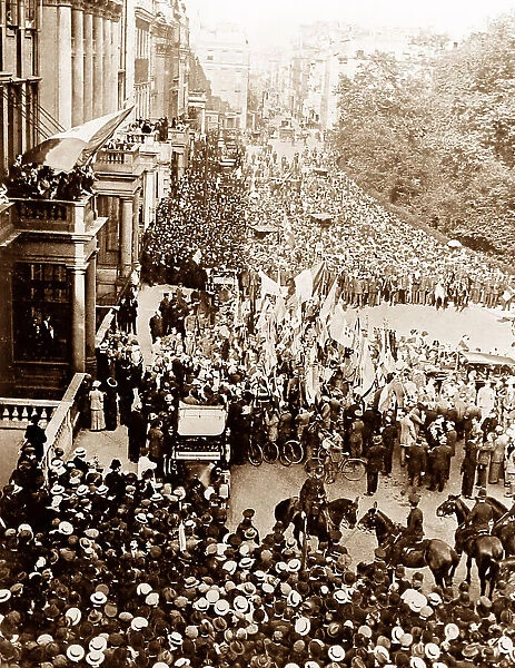 Crowds outside the Italian Embassy in London during WW1