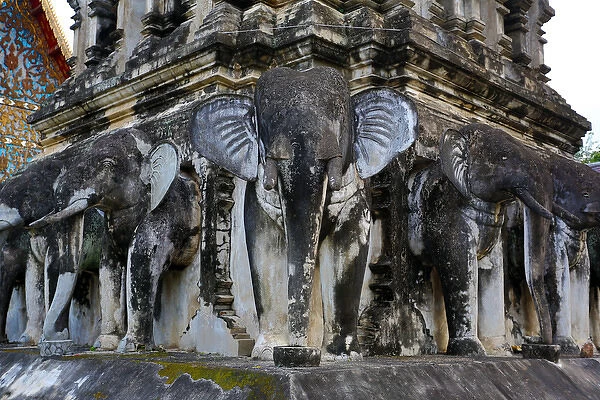 Elephant Statue Chedi, Wat Chiang Man temple, Chiang Mai