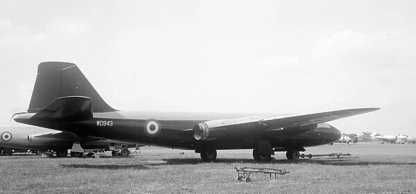 English Electric Canberra B. 2 WD943