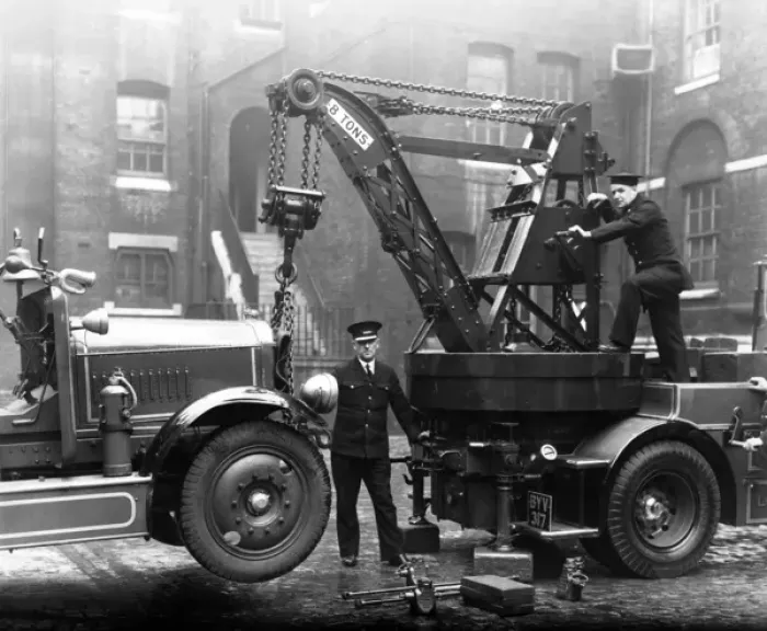 Framed Print : Firefighters operating a Dennis breakdown lorry Print