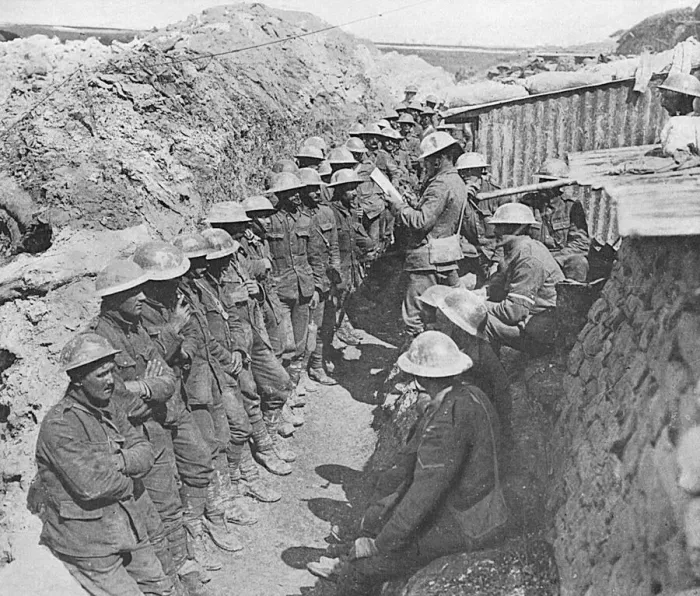 Framed Print : First Day of the Somme Print: British Soldiers in Trench Framed Print : First Day of the Somme Print: British Soldiers in Trench