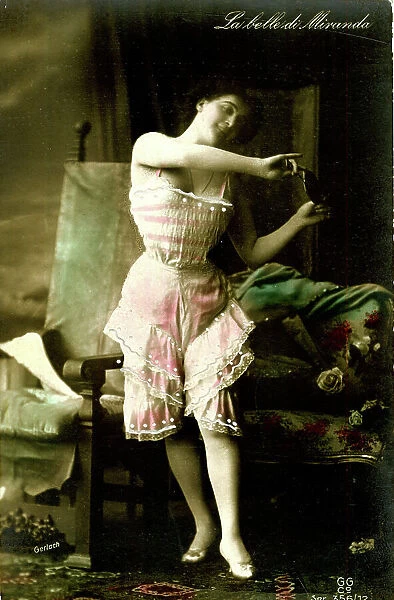 French glamour postcard - La Belle de Miranda