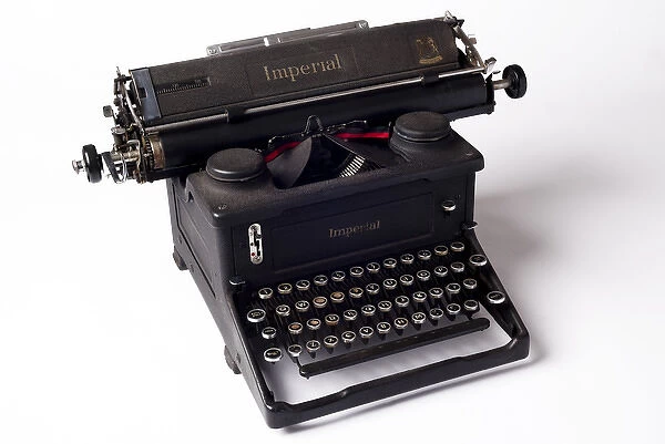 Imperial typewriter, Auxiliary Territorial Service, 1935