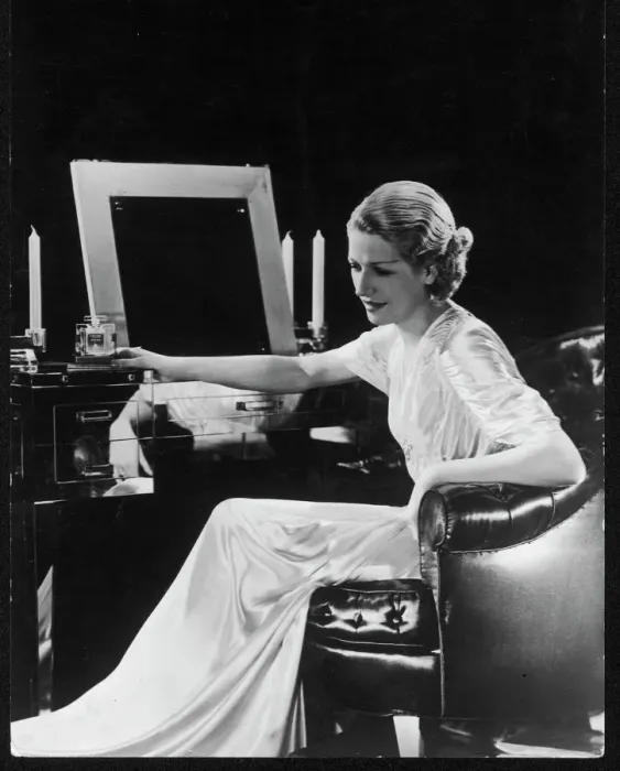 Framed Print : Mirrored Dressing Table Print Framed Print : Mirrored Dressing Table Print