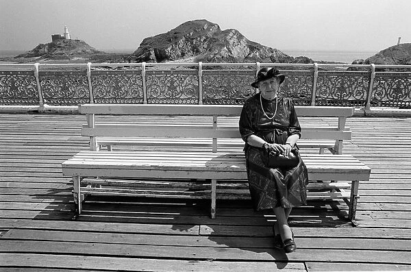 Mumbles Pier old lady