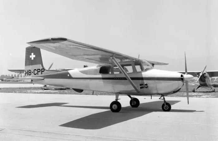 Framed Print : Cessna 172 HB-CPP Print, 1960s Framed Print : Cessna 172 HB-CPP Print, 1960s