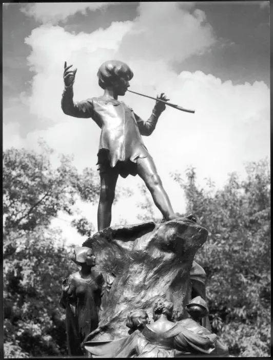 Framed Print : Peter Pan Print, Kensington Gardens Statue Framed Print : Peter Pan Print, Kensington Gardens Statue