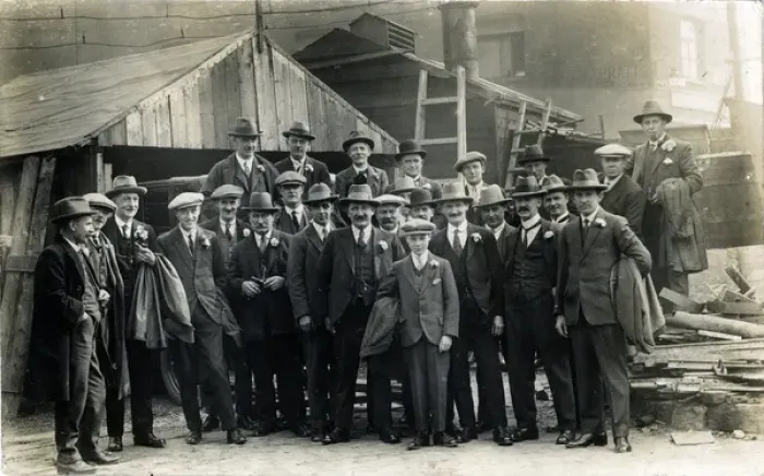 Framed Print : Leicestershire Print: 1910s Pullman Road Works Outing Framed Print : Leicestershire Print: 1910s Pullman Road Works Outing