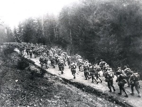 Romanian troops on the march, Carpathians, WW1