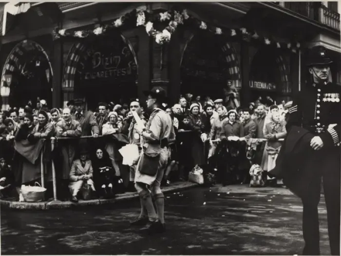 Framed Print : Boy Scouts Selling Coronation Programmes Print, London 1953 Framed Print : Boy Scouts Selling Coronation Programmes Print, London 1953