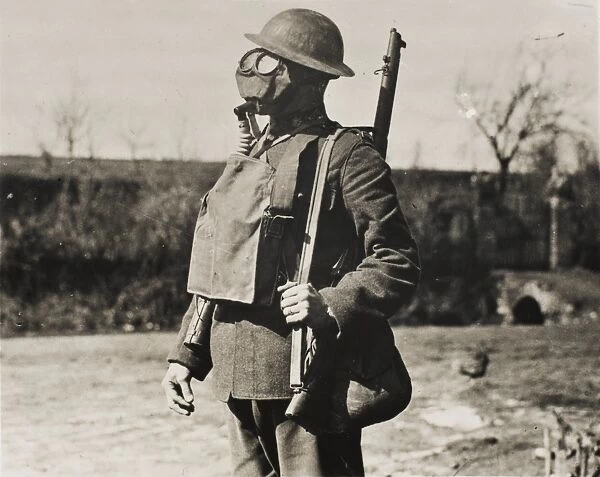 Soldier wearing gas mask, 1918