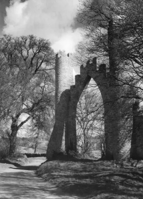 Framed Print : Early 19th Century Print of Spectacle Arch, Northamptonshire Framed Print : Early 19th Century Print of Spectacle Arch, Northamptonshire