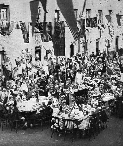 Street tea party, Battersea - King George Vs Silver Jubilee